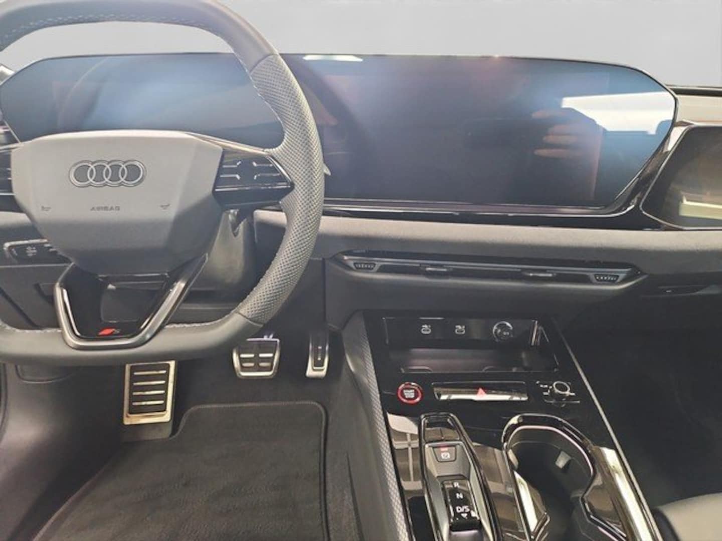 Bild über Audi A5 Limousine TFSI quattro S tronic - für weitere Informationen kontaktieren Sie den Audi Partner