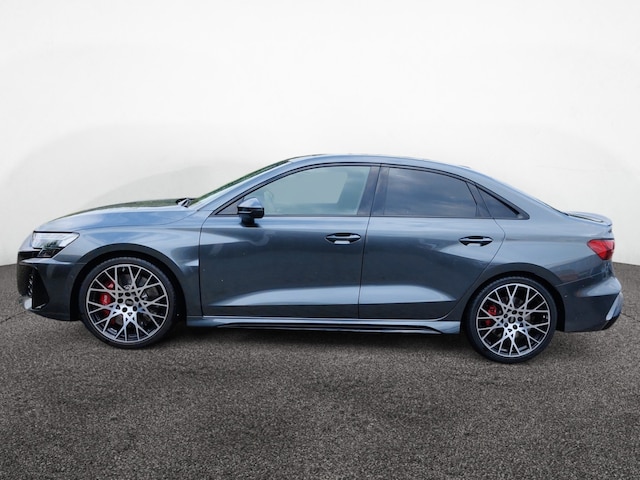 Image about Audi RS 3 Limousine TFSI quattro S tronic