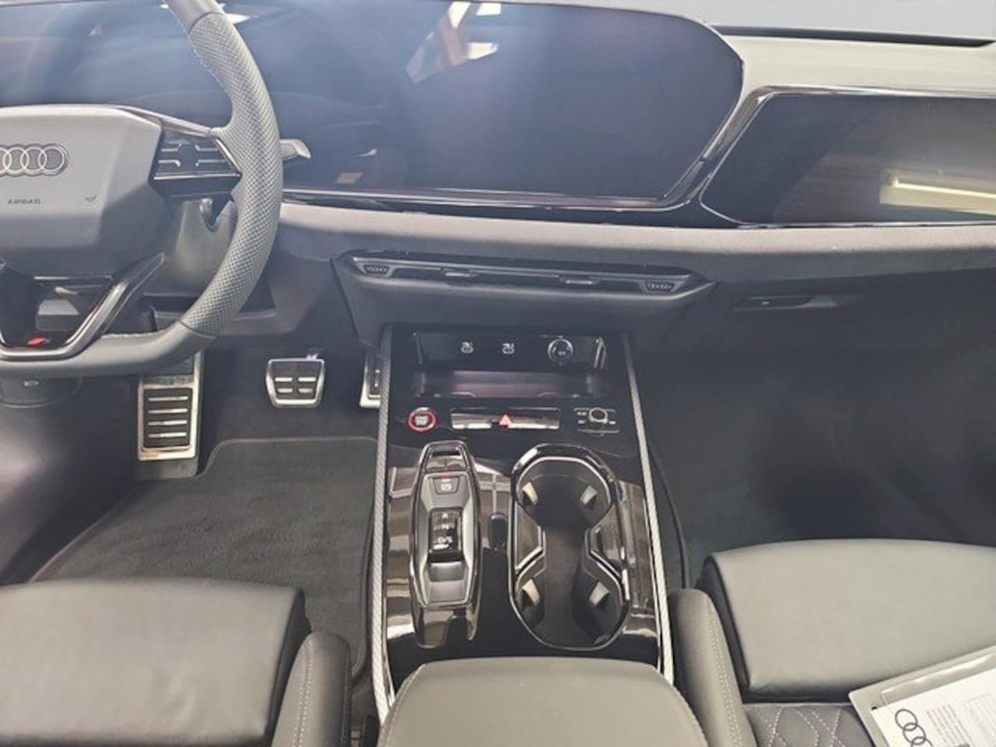 Bild über Audi A5 Limousine TFSI quattro S tronic - für weitere Informationen kontaktieren Sie den Audi Partner