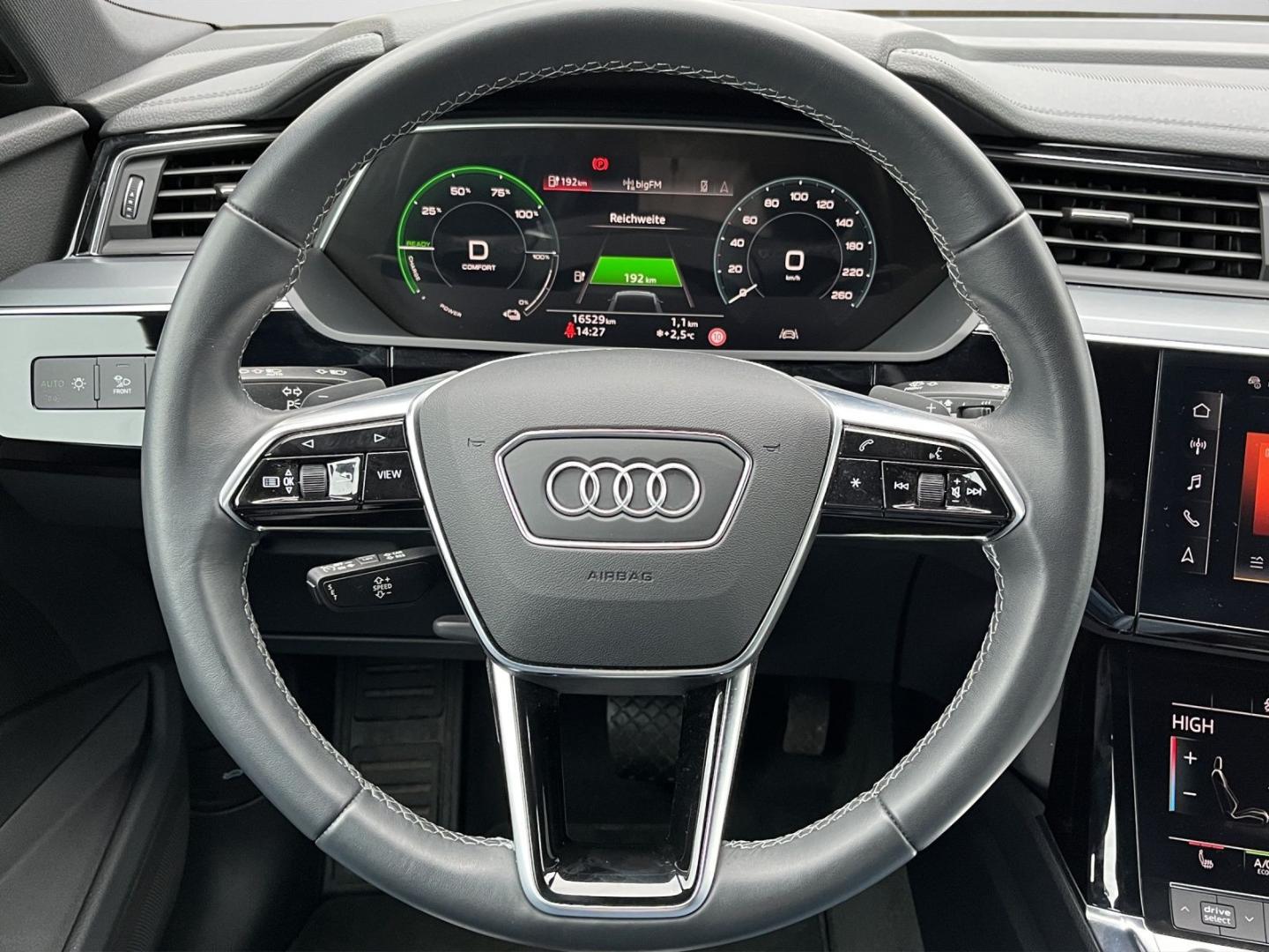 Image about Audi Q8 e-tron advanced 55 e-tron quattro