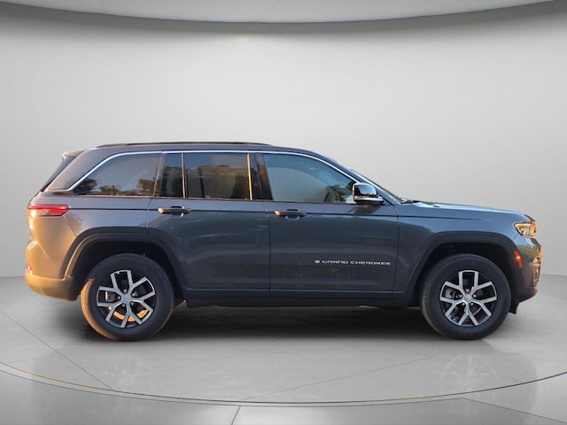 2025 Jeep Grand Cherokee Limited - Photo 8