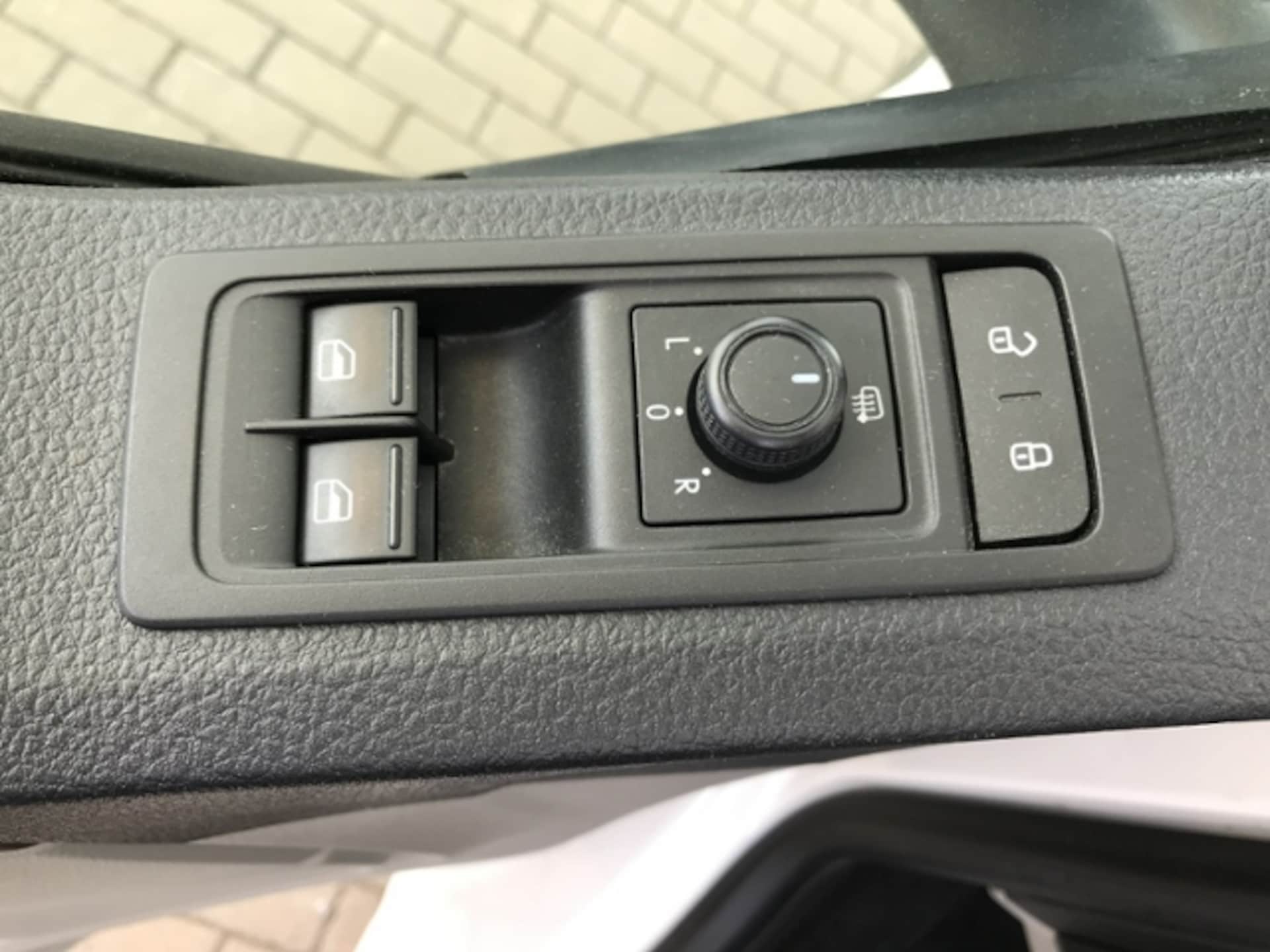 Volkswagen T6 Transporter Kasten kurzer Radstand