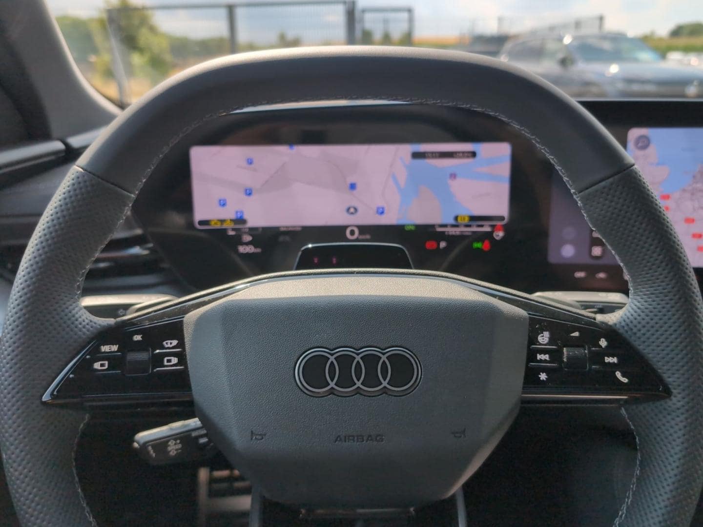 Bild über Audi Q5 SUV TDI quattro 220 kW S tronic - für weitere Informationen kontaktieren Sie den Audi Partner
