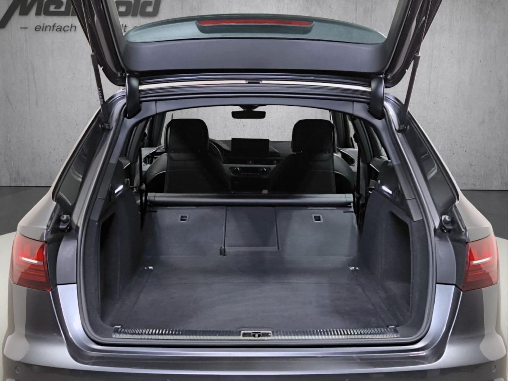 Audi A4 Avant S line