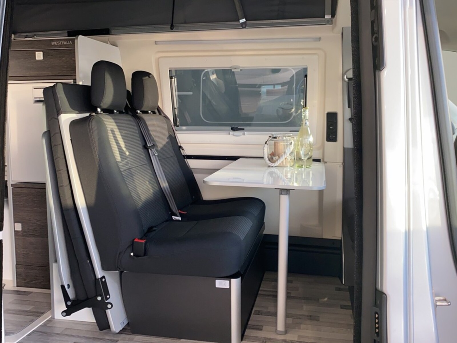 Volkswagen T6.1 Transporter Kasten kurzer Radstand – Bild 15