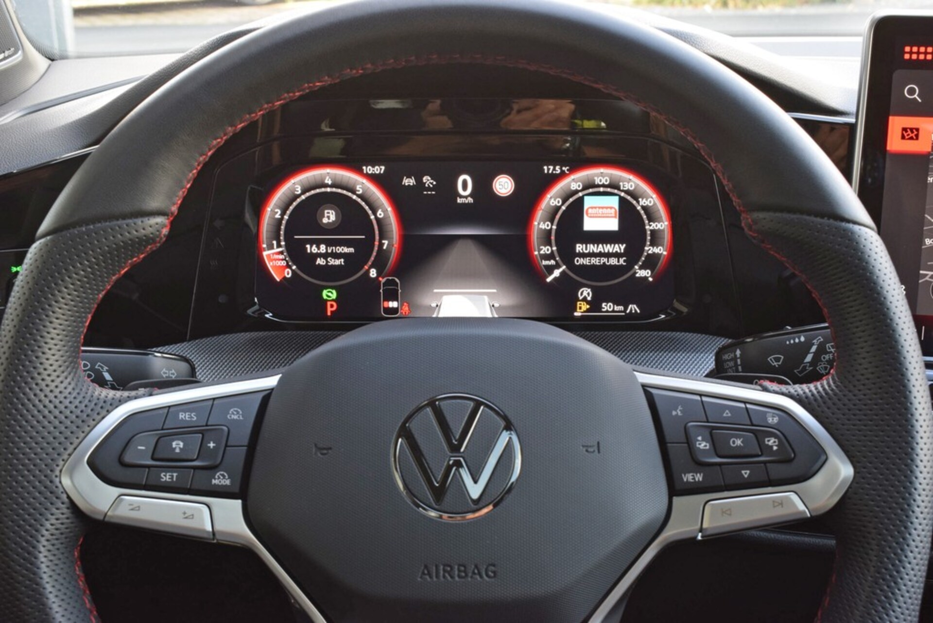 Volkswagen Golf GTI