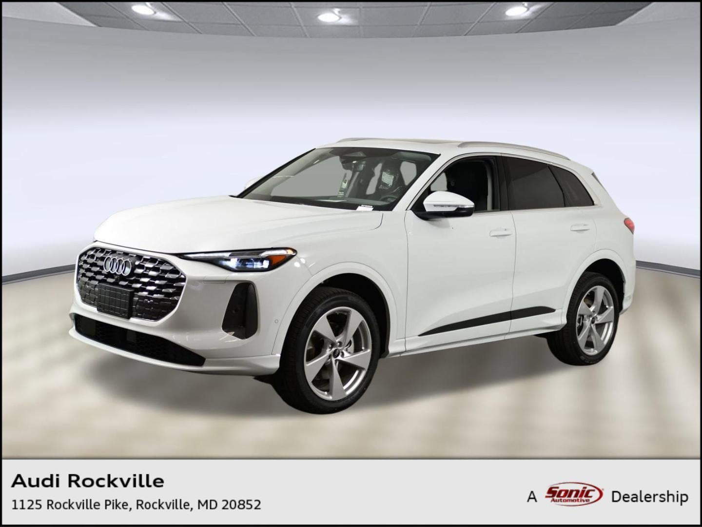 2025 Audi Q5 40 Premium Plus's photo