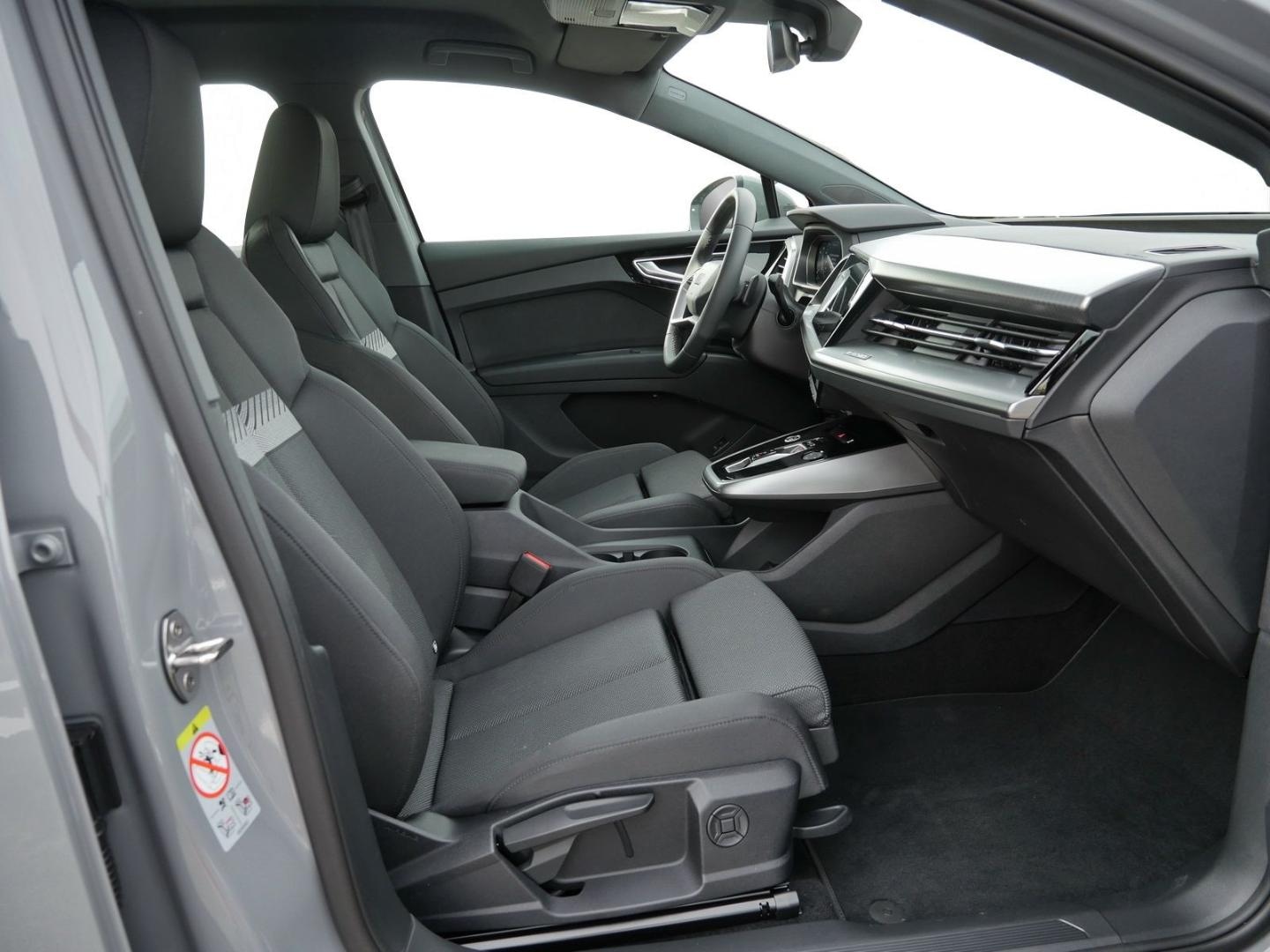 Bild über Audi Q4 e-tron 40 e-tron - für weitere Informationen kontaktieren Sie den Audi Partner