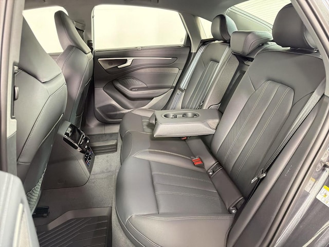 2026 Audi A6 Prestige - Photo 12