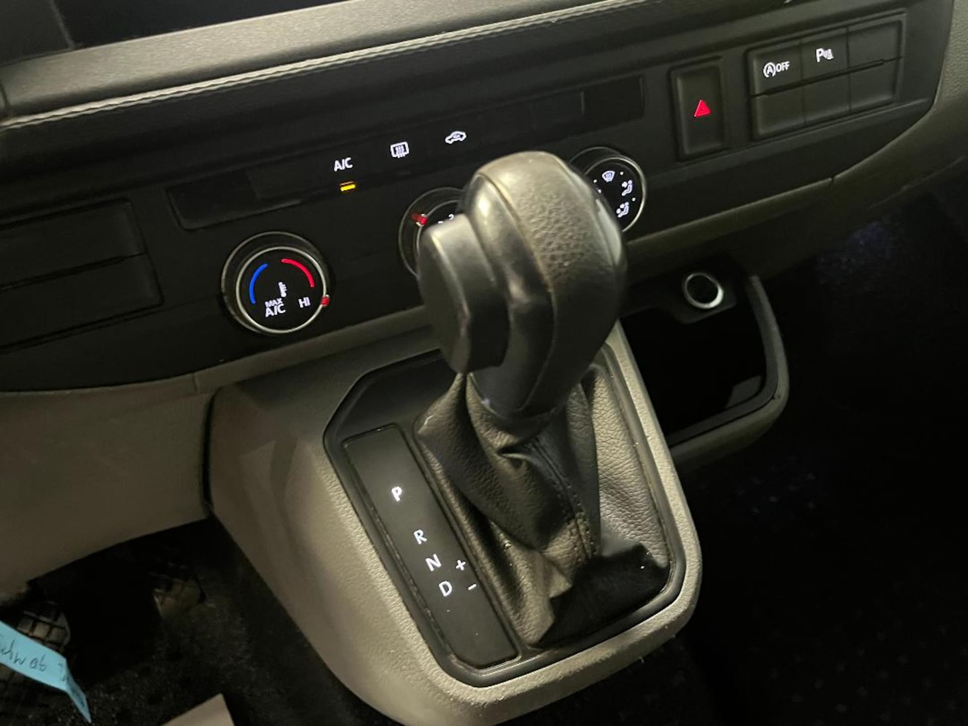 Volkswagen T6.1 Transporter Kasten langer Radstand