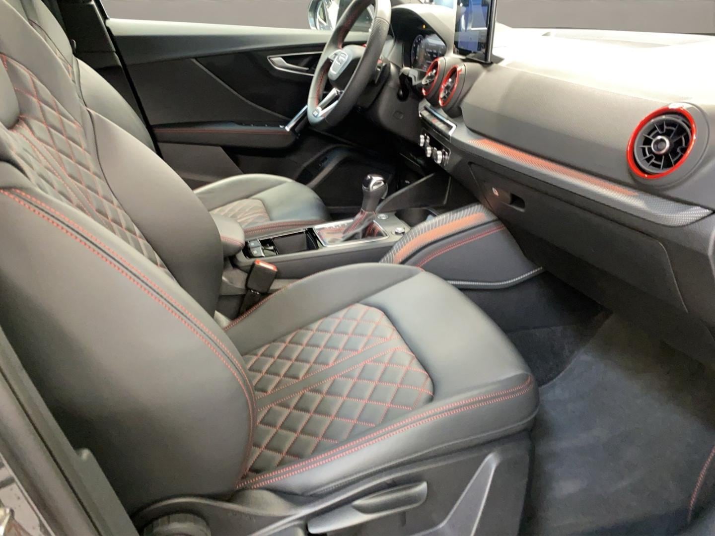 Bild über Audi Q2 S line 35 TFSI S tronic - für weitere Informationen kontaktieren Sie den Audi Partner