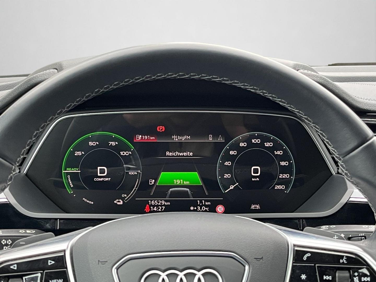 Image about Audi Q8 e-tron advanced 55 e-tron quattro