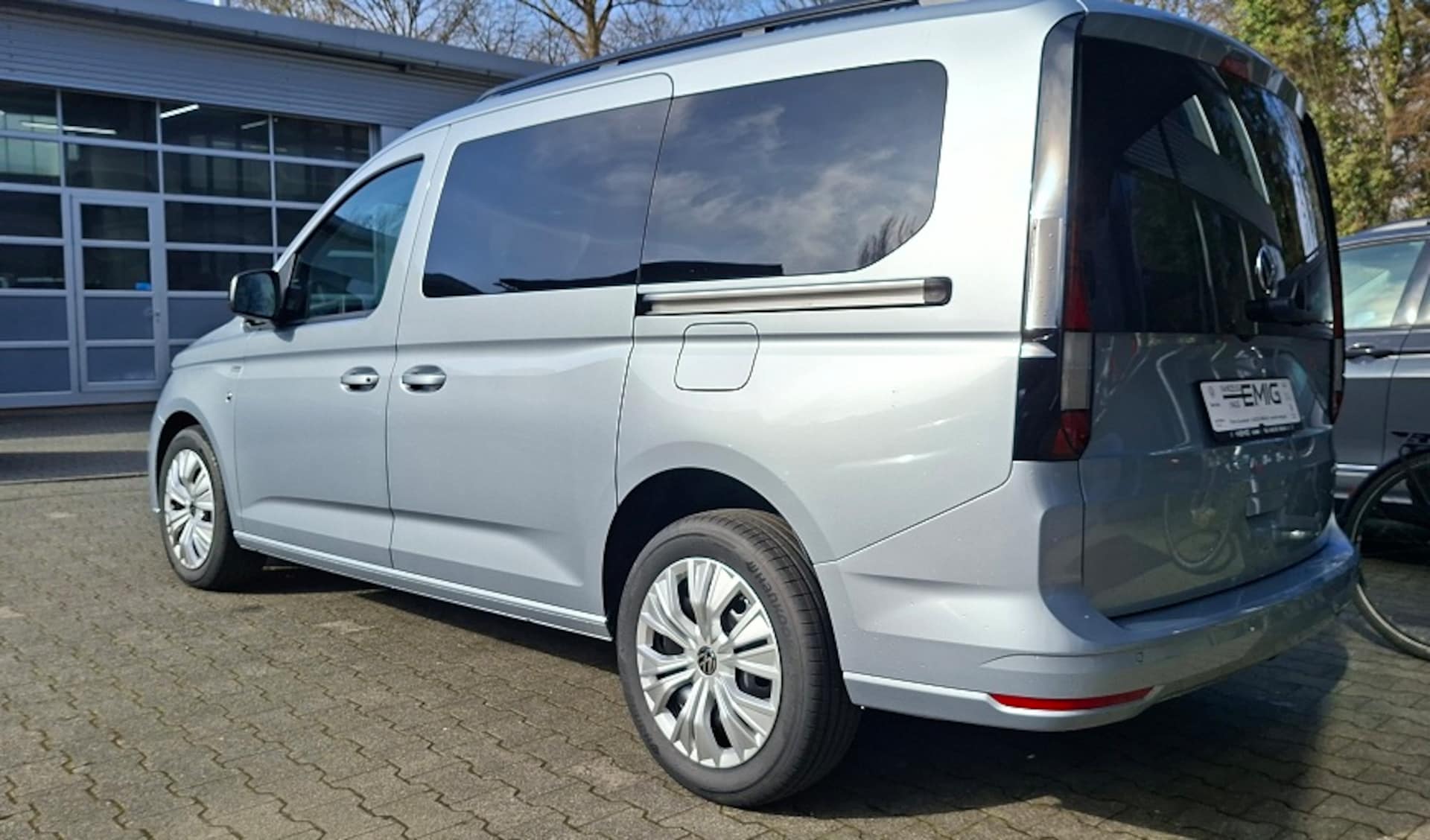 Volkswagen Caddy Maxi Basis-Modell