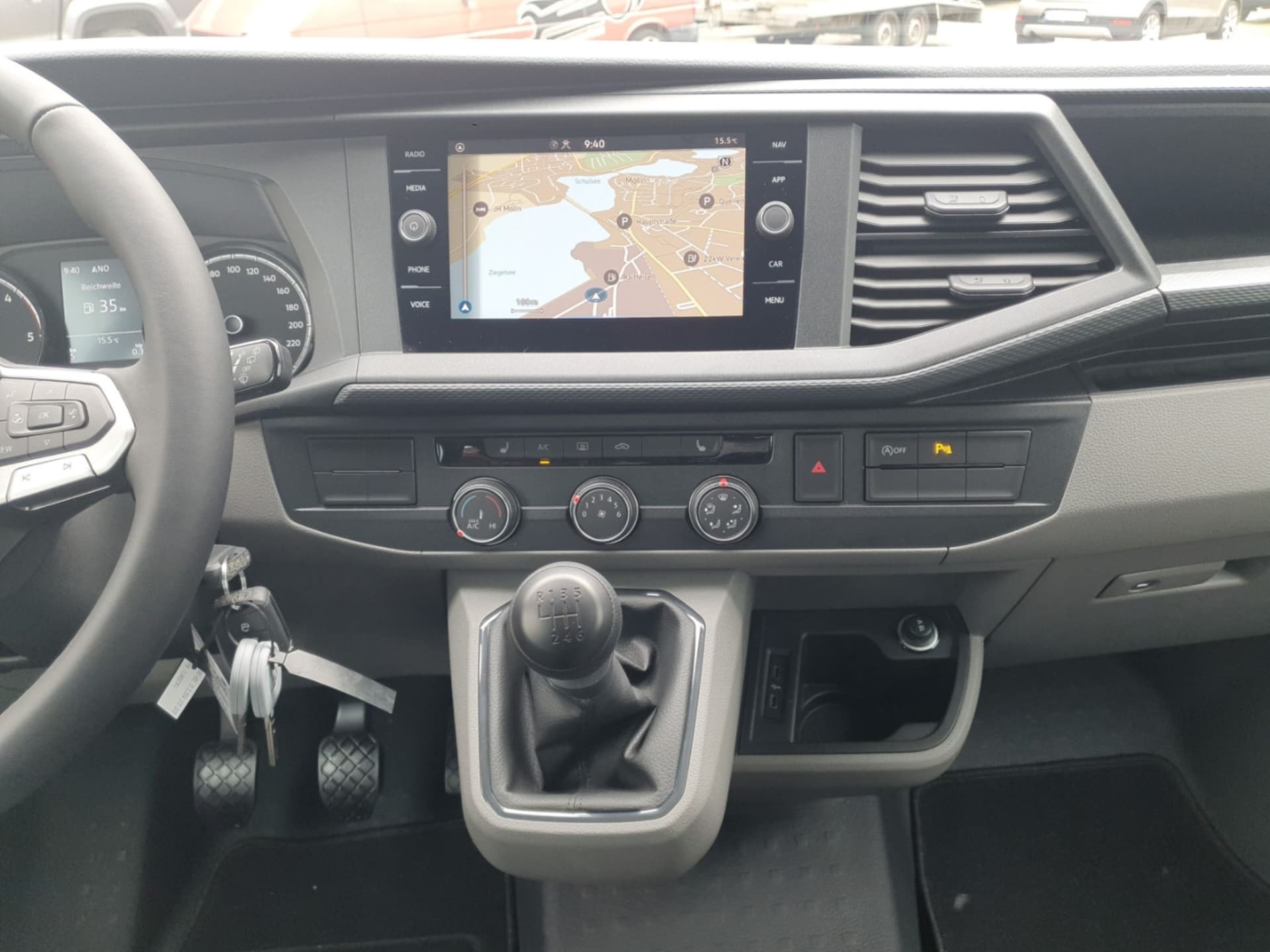 Volkswagen T6.1 Transporter Kombi kurzer Radstand