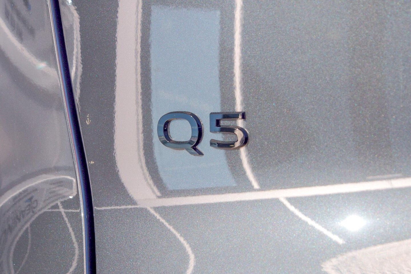 Image about Audi Q5 SUV TDI quattro 150 kW sport