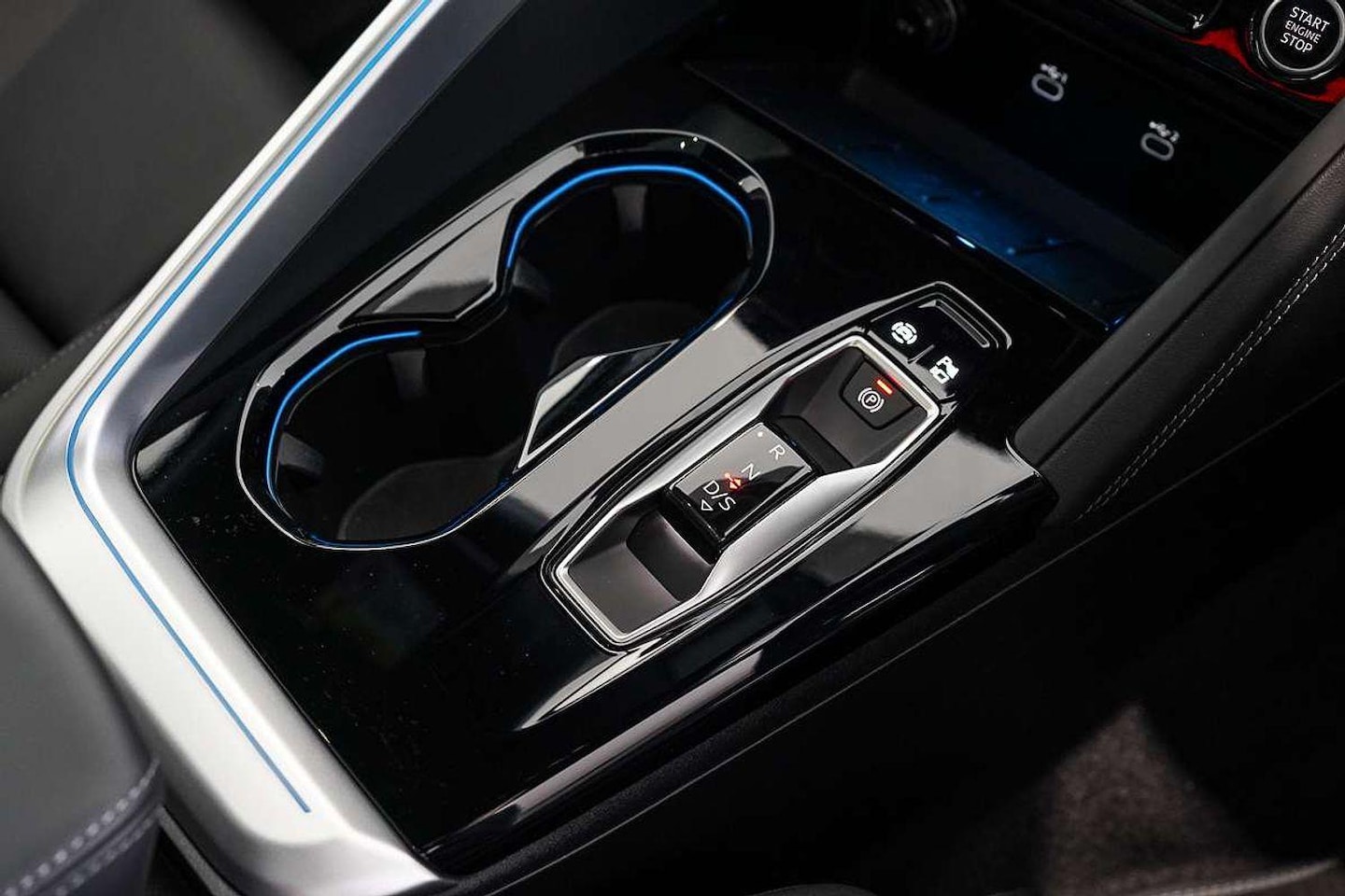 Image about Audi Q5 SUV TFSI quattro 200 kW sport