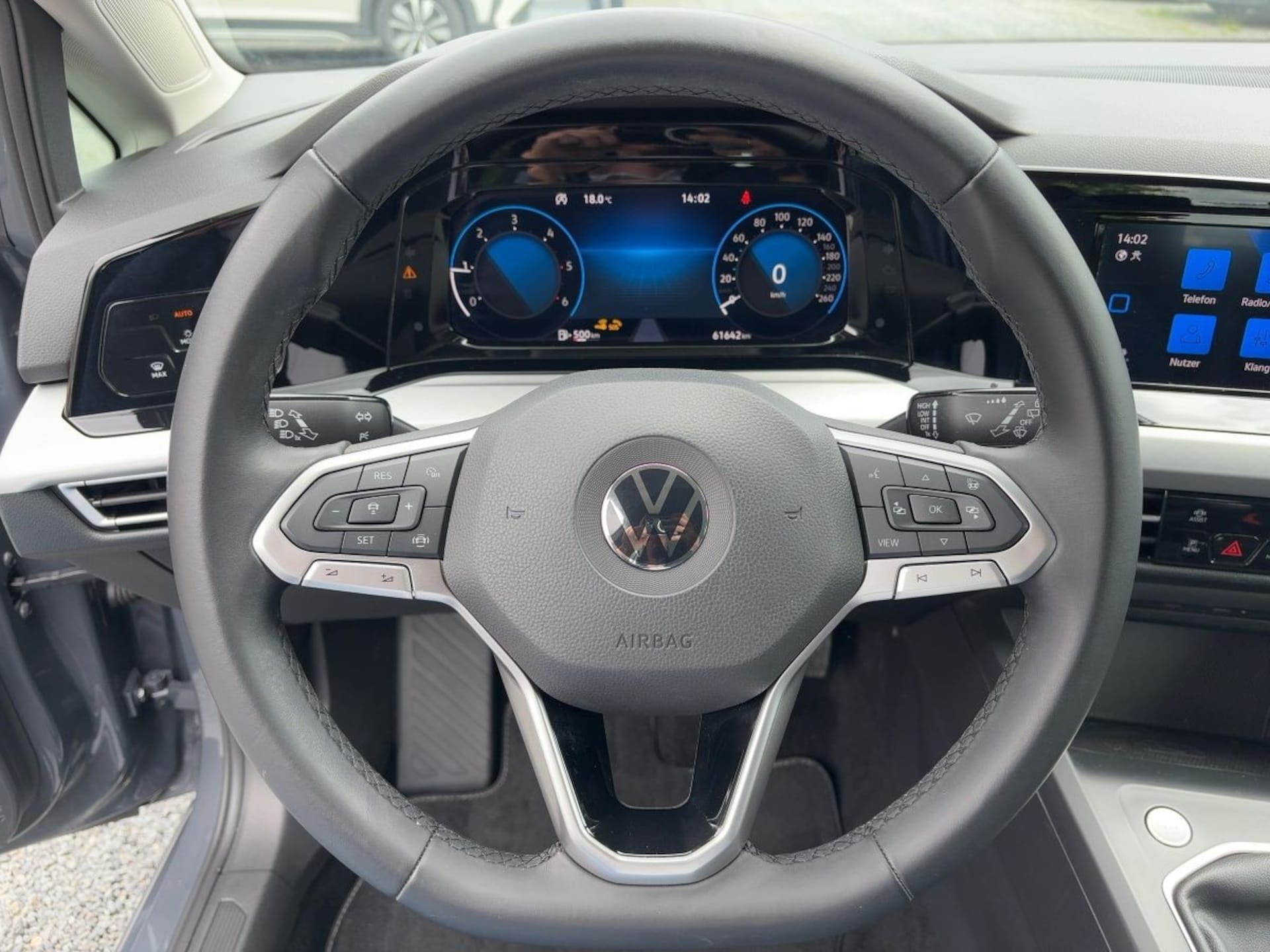 Volkswagen Golf Life