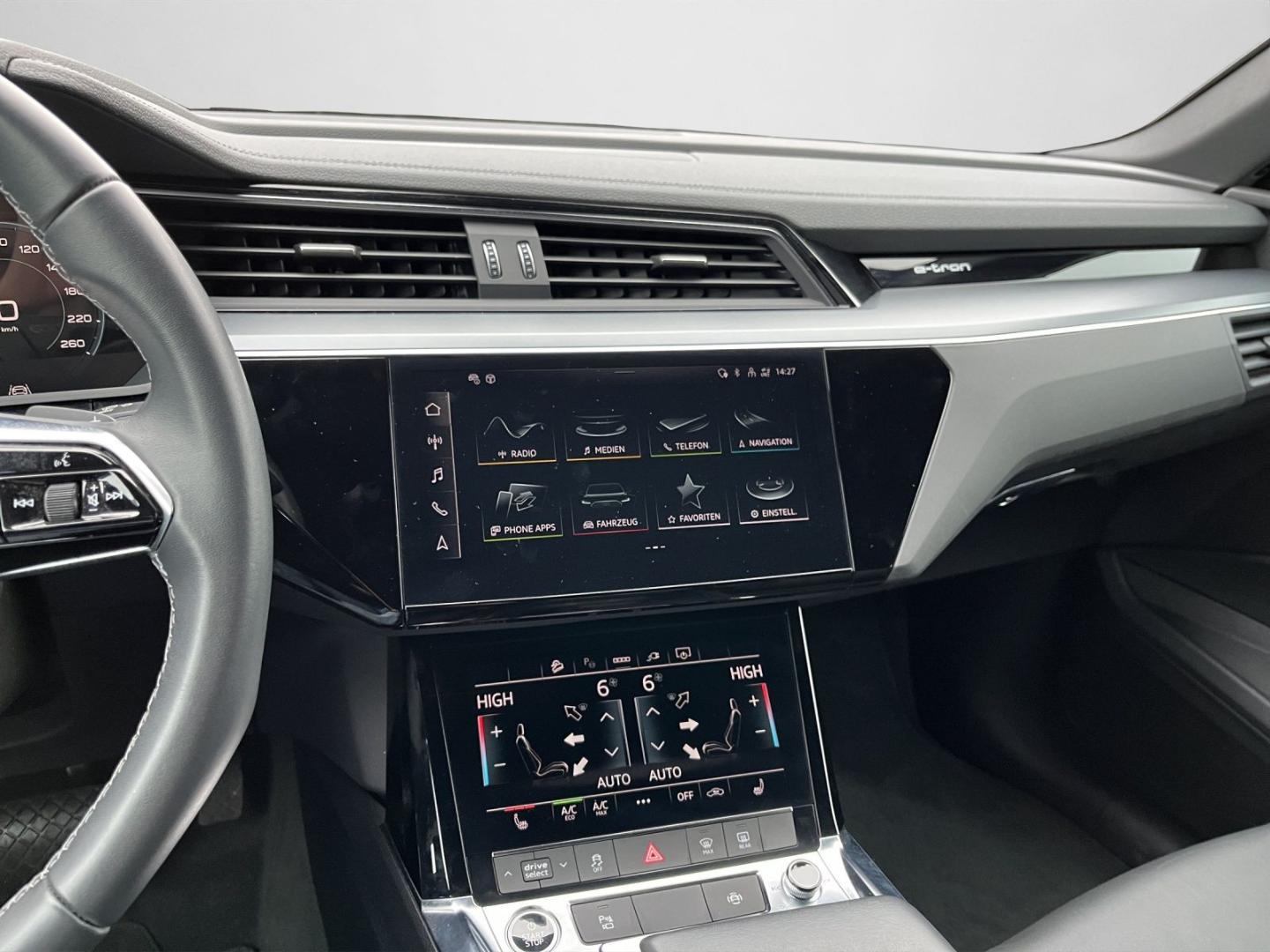 Image about Audi Q8 e-tron advanced 55 e-tron quattro