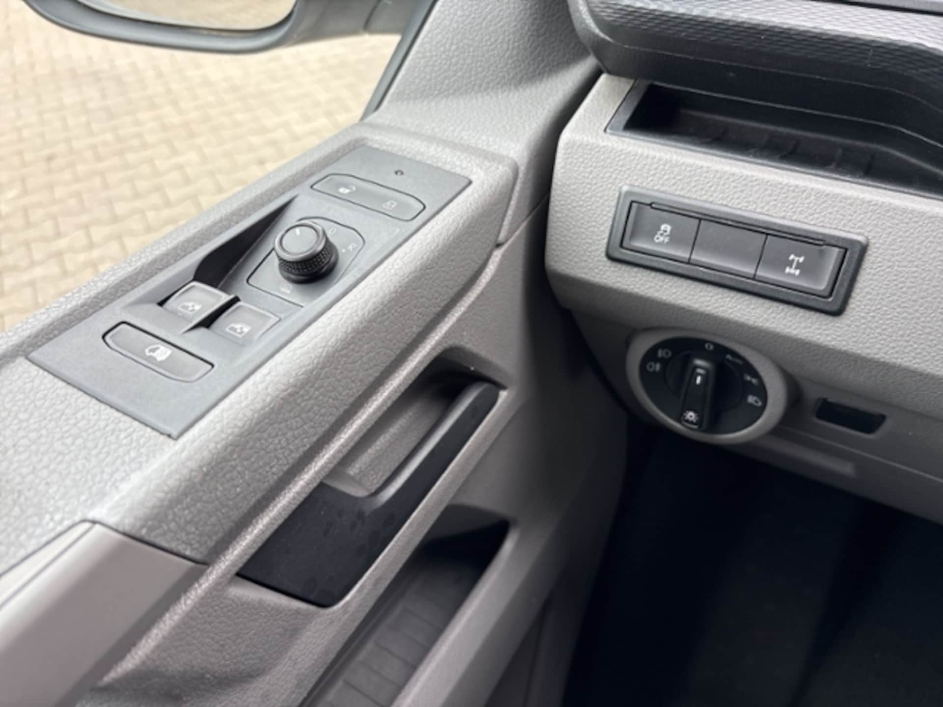 Volkswagen T6.1 Transporter Kasten kurzer Radstand