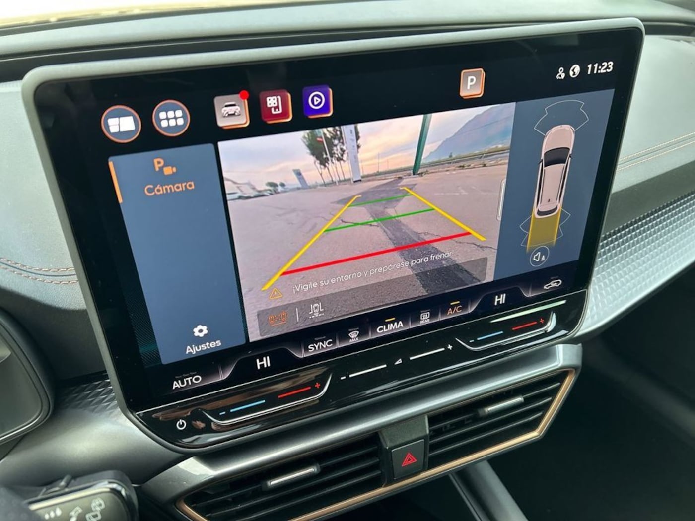 CUPRA Leon Sportstourer 1.5 TSI 110 kW (150 CV) — photo 14