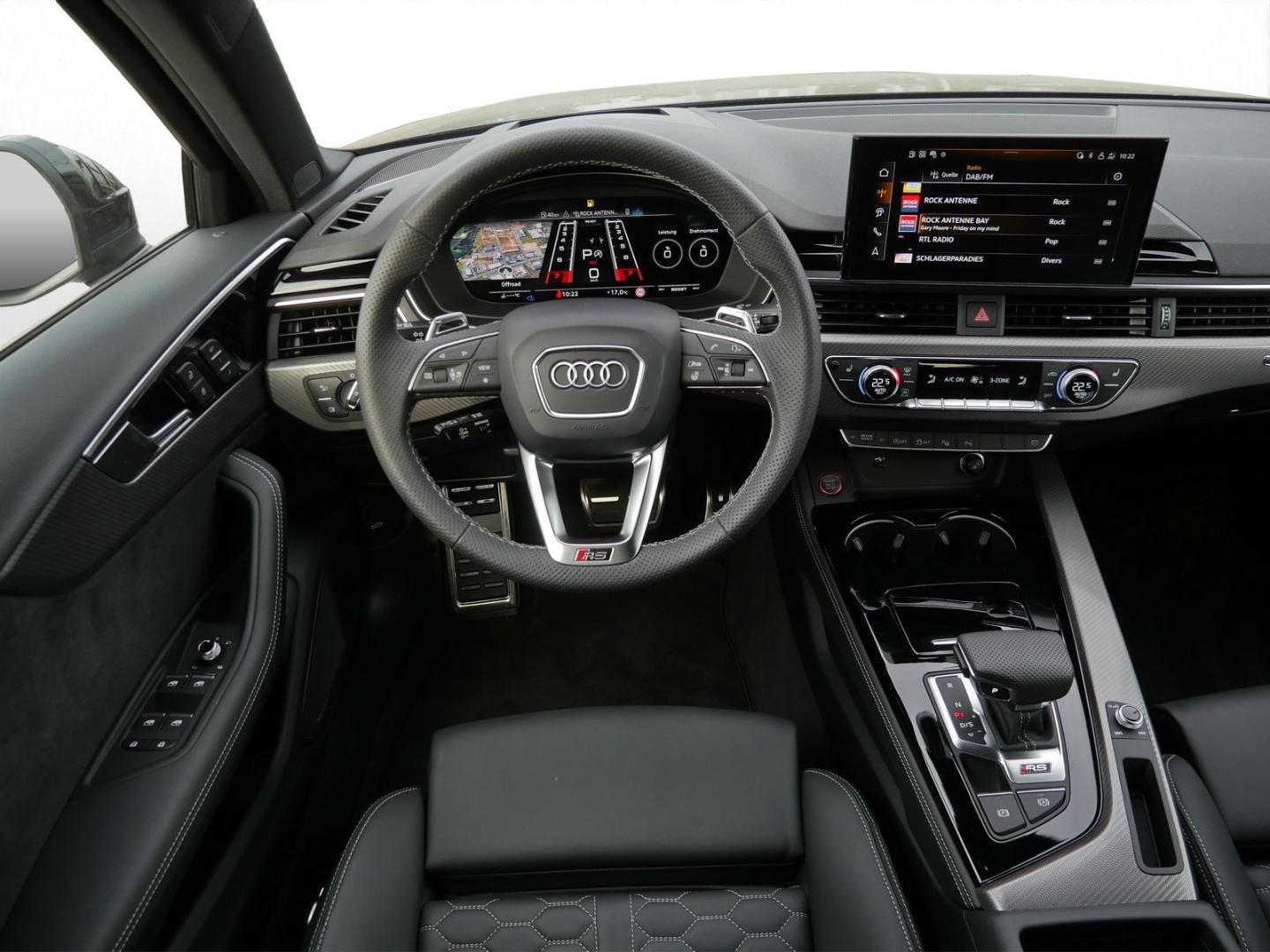Bild über Audi RS 4 Avant TFSI quattro tiptronic - für weitere Informationen kontaktieren Sie den Audi Partner