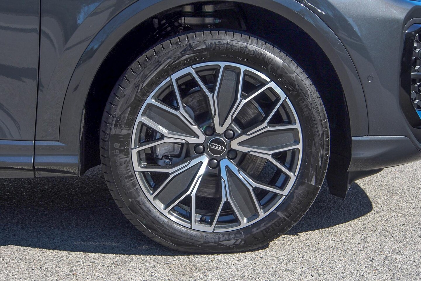 Image about Audi Q5 SUV TDI quattro 150 kW sport