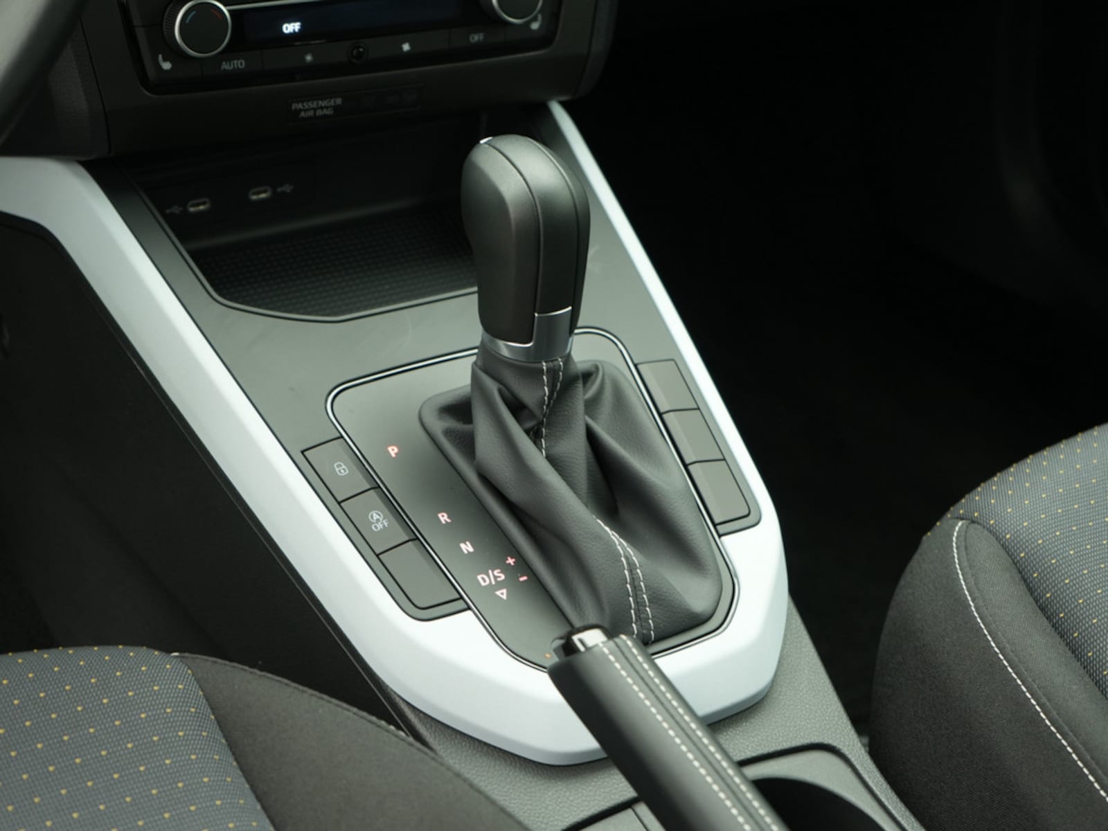 SEAT Arona – Bild 12