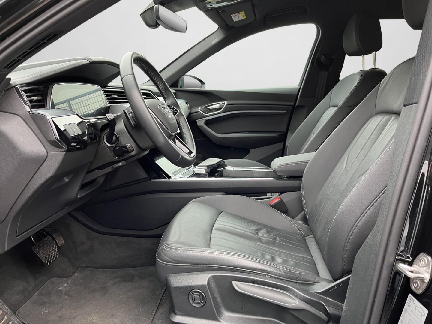 Image about Audi Q8 e-tron advanced 55 e-tron quattro