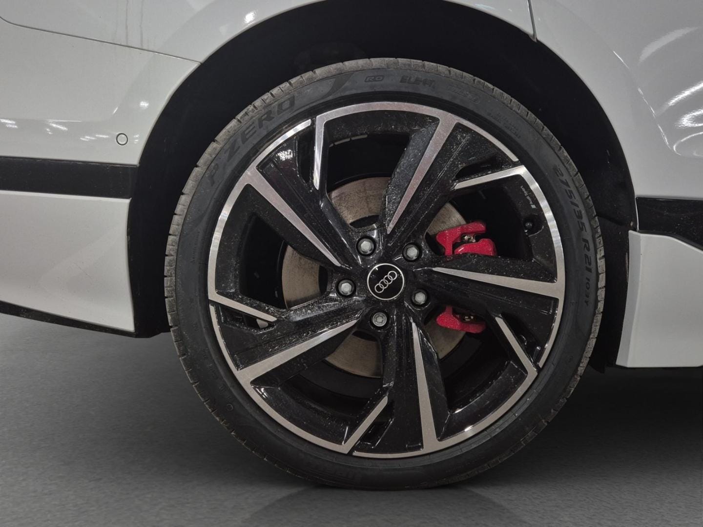 Bild über Audi A6 Avant e-tron S line business e-tron performance 270 kW - für weitere Informationen kontaktieren Sie den Audi Partner