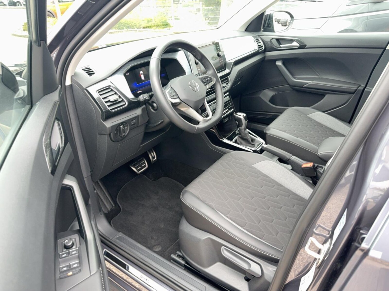 Volkswagen T-Cross – Bild 9