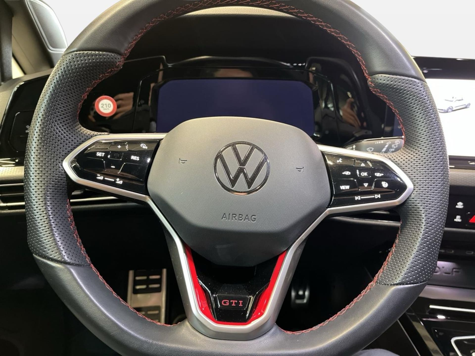 Volkswagen Golf GTI
