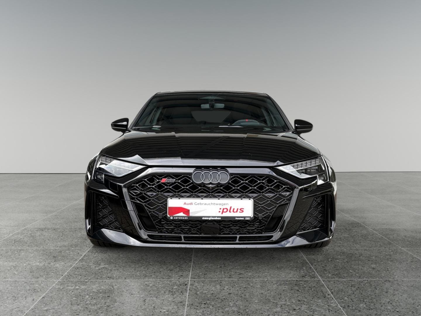 Bild über Audi RS 3 Sportback TFSI quattro 294 kW S tronic - für weitere Informationen kontaktieren Sie den Audi Partner