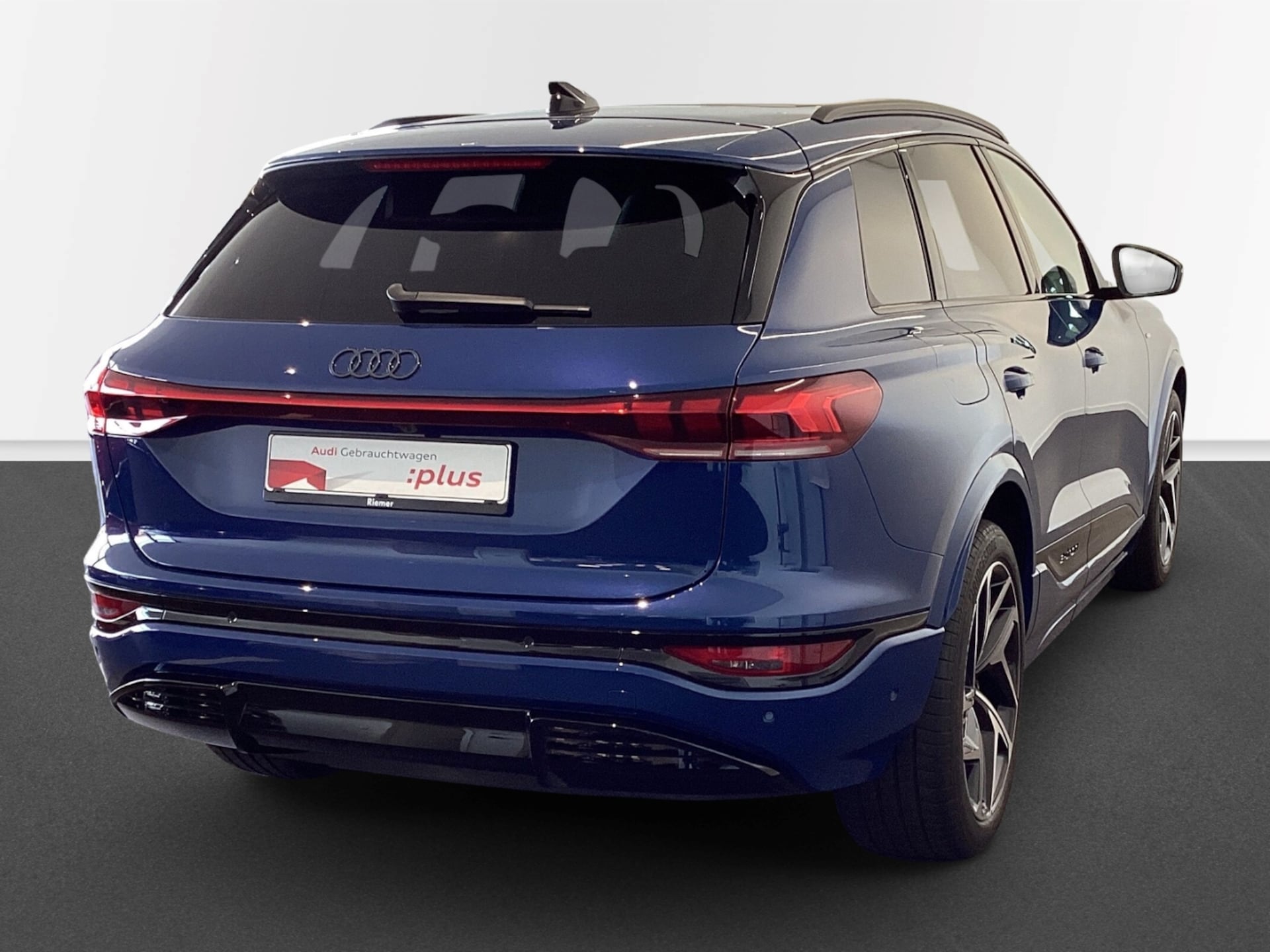Audi Q6 SUV e-tron