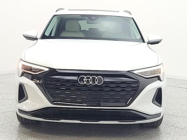 2024 Audi Q8 e-tron