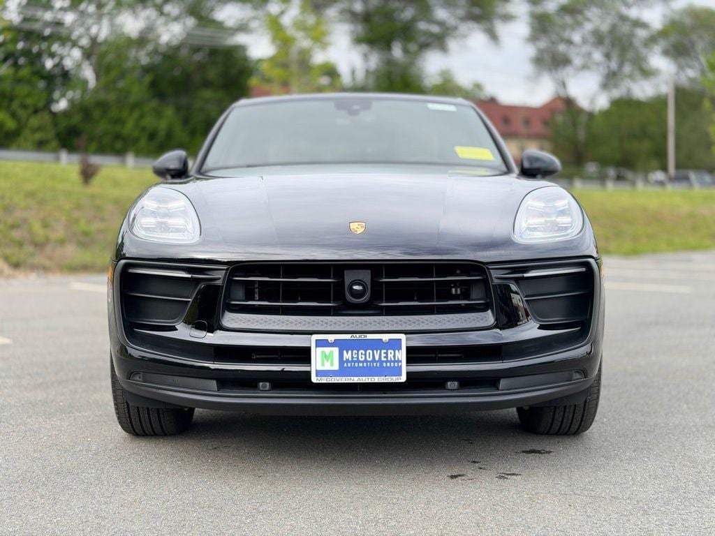 2025 Porsche Macan Base - Photo 10