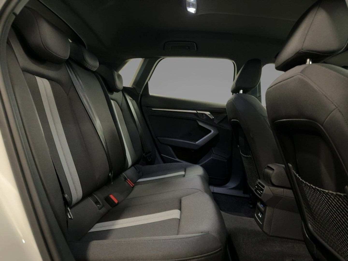 Bild über Audi A3 Sportback TDI S tronic - für weitere Informationen kontaktieren Sie den Audi Partner