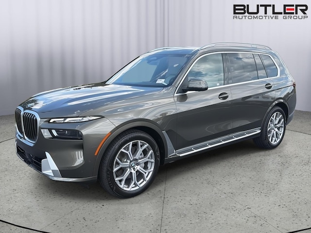 2027 BMW X7