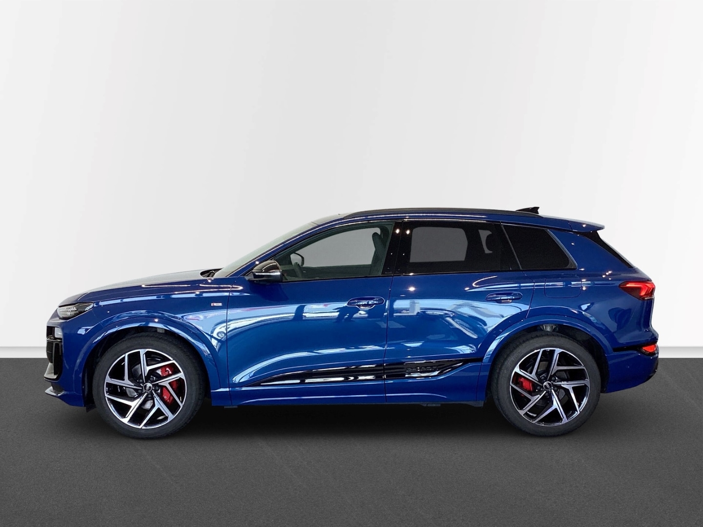 Bild über Audi Q6 SUV e-tron e-tron performance - für weitere Informationen kontaktieren Sie den Audi Partner