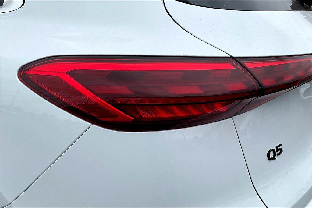 2025 Audi Q5 Premium Plus - Photo 9