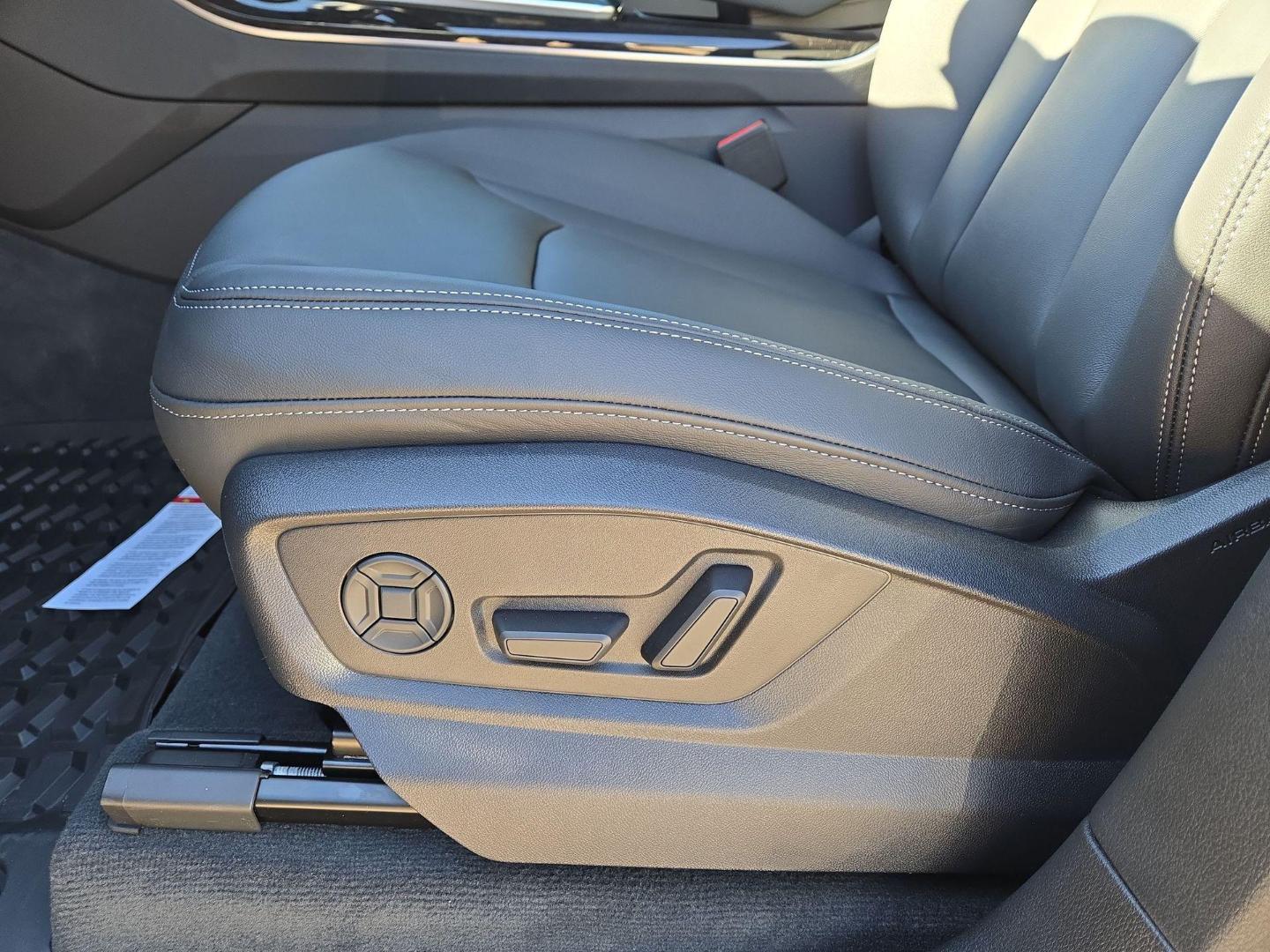 2026 Audi Q7 Premium - Photo 17