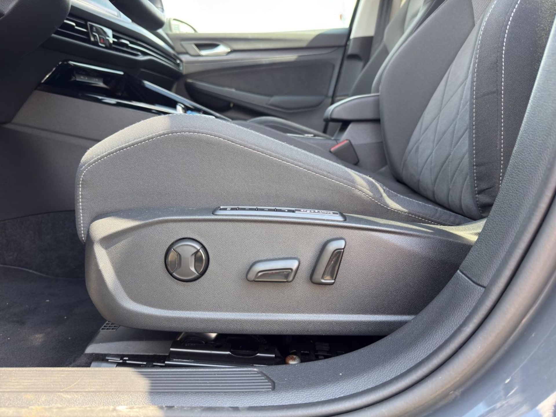 Volkswagen Golf Style
