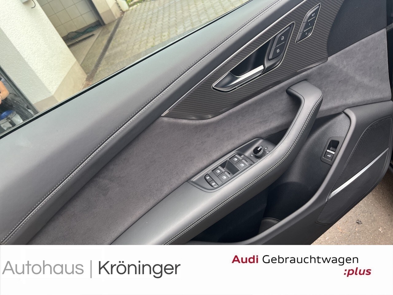 Image about Audi RS Q8 SUV TFSI quattro tiptronic