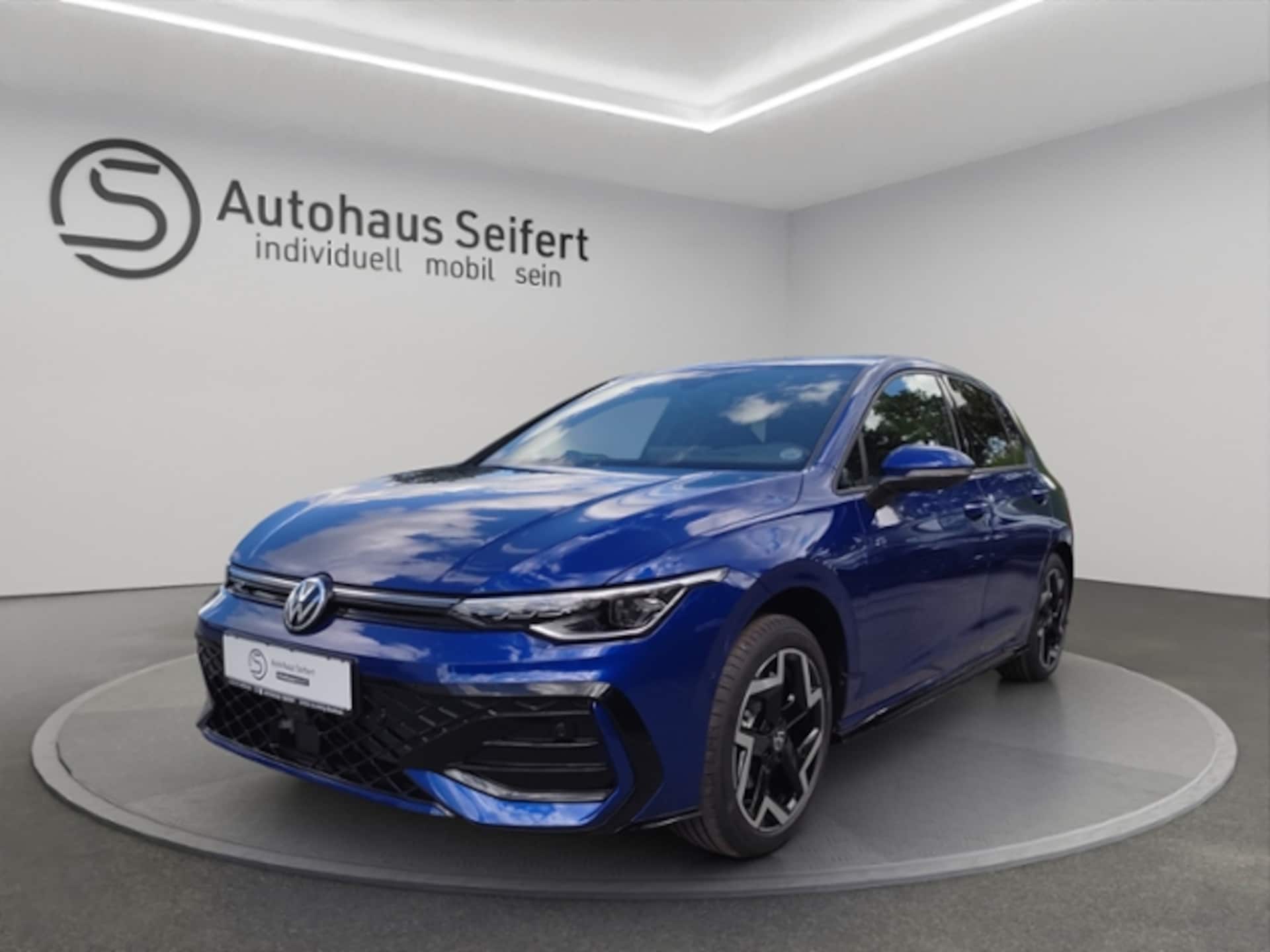 Volkswagen Golf R-Line
