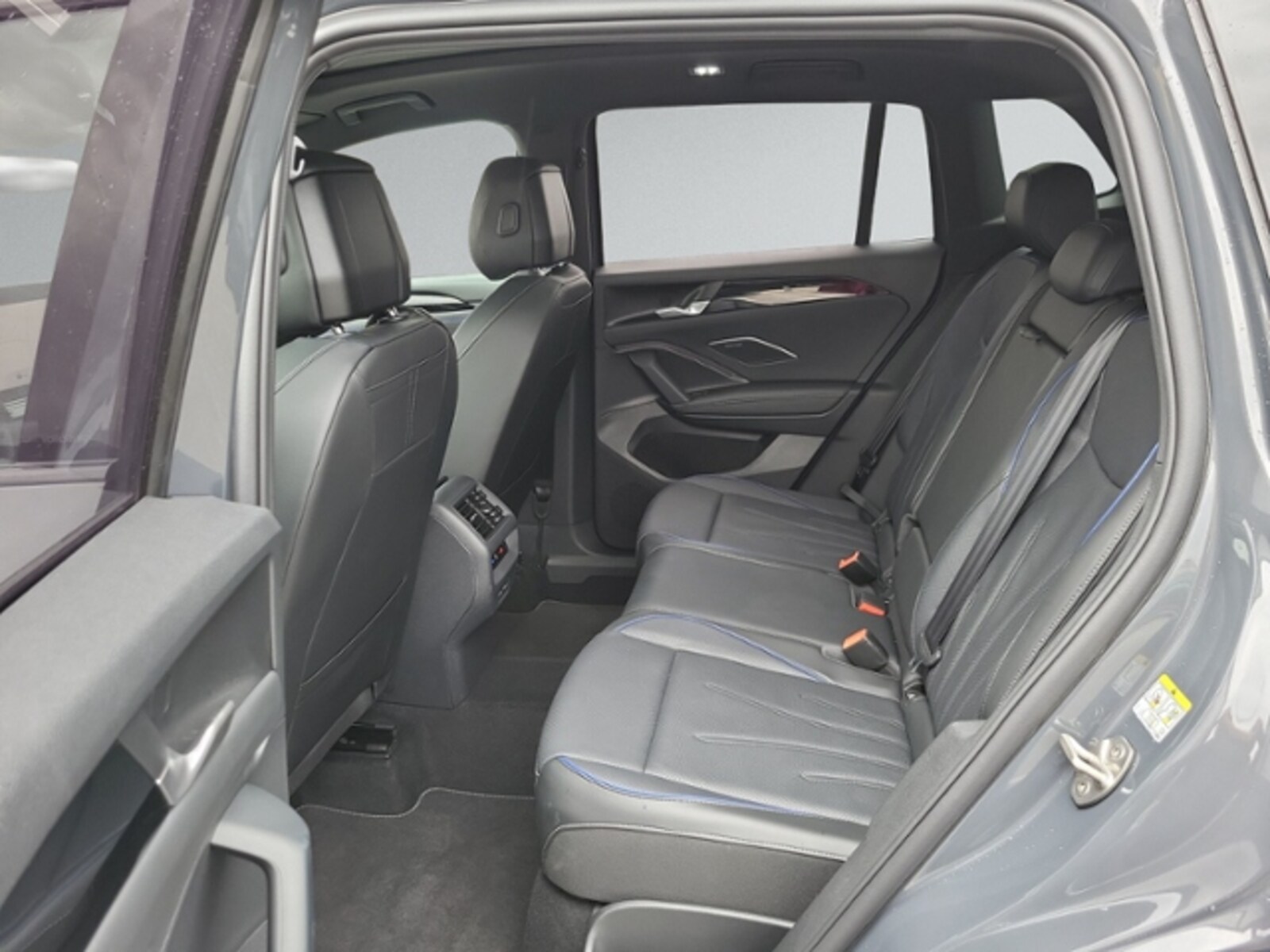 Volkswagen Tiguan – Bild 10
