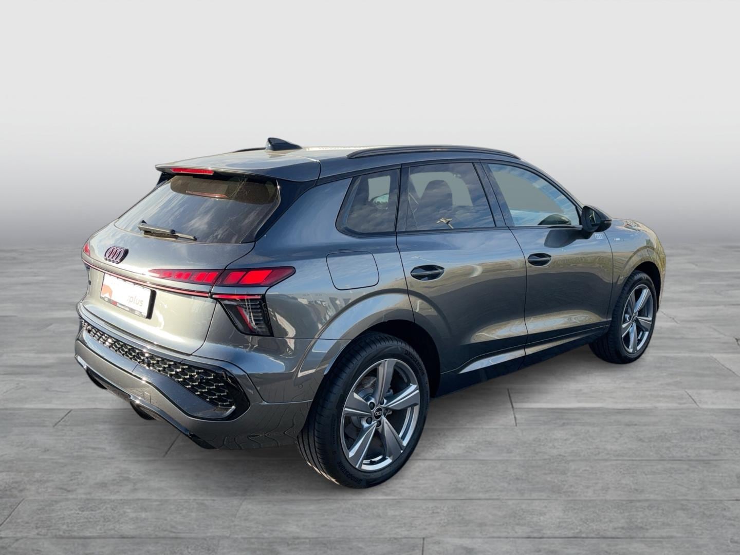 Bild über Audi Q3 SUV TFSI 110 kW S tronic - für weitere Informationen kontaktieren Sie den Audi Partner
