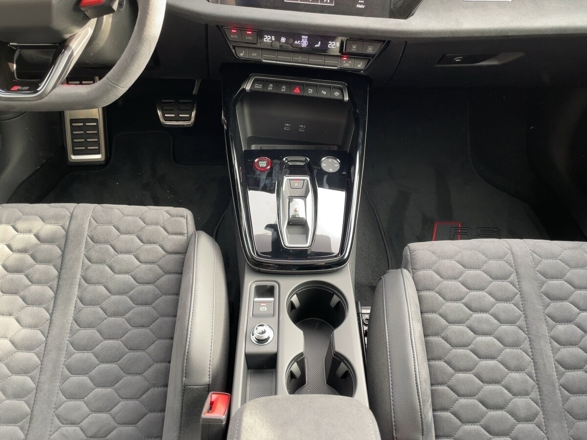 Image about Audi RS 3 Sportback TFSI quattro S tronic