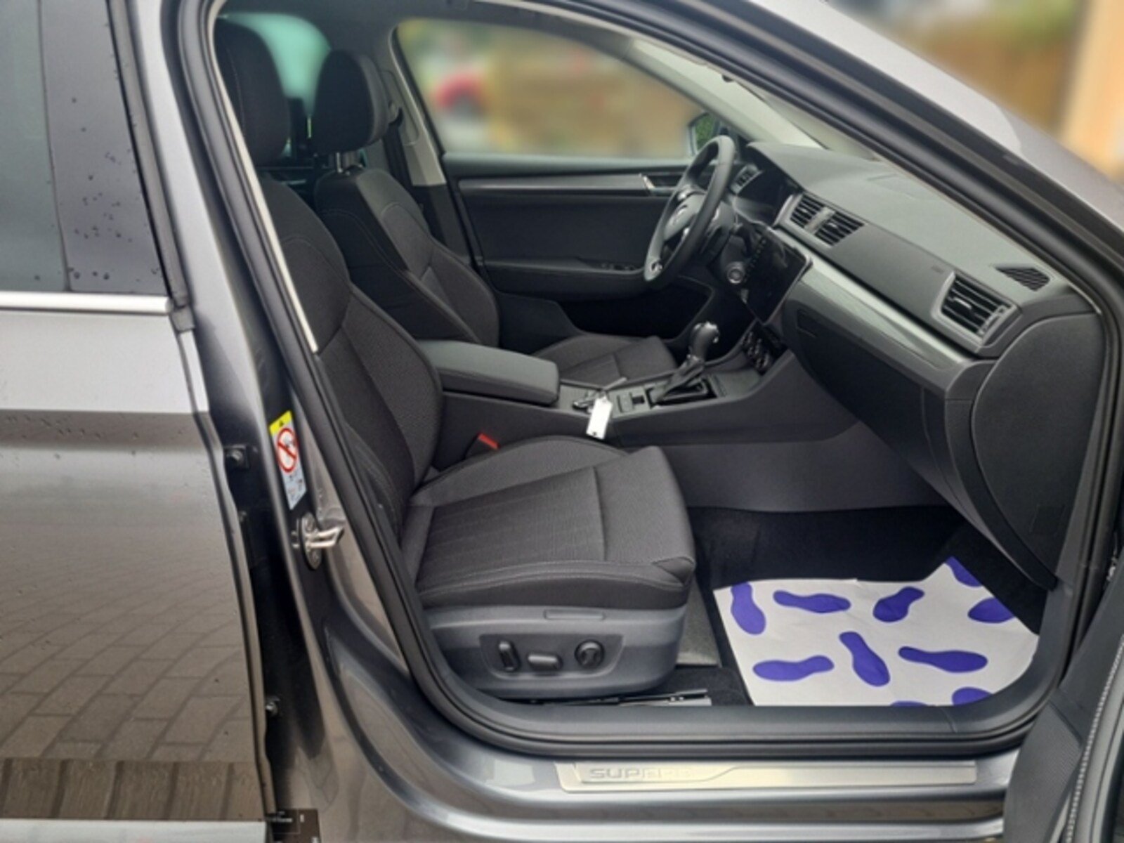 Škoda Superb Combi – Bild 8