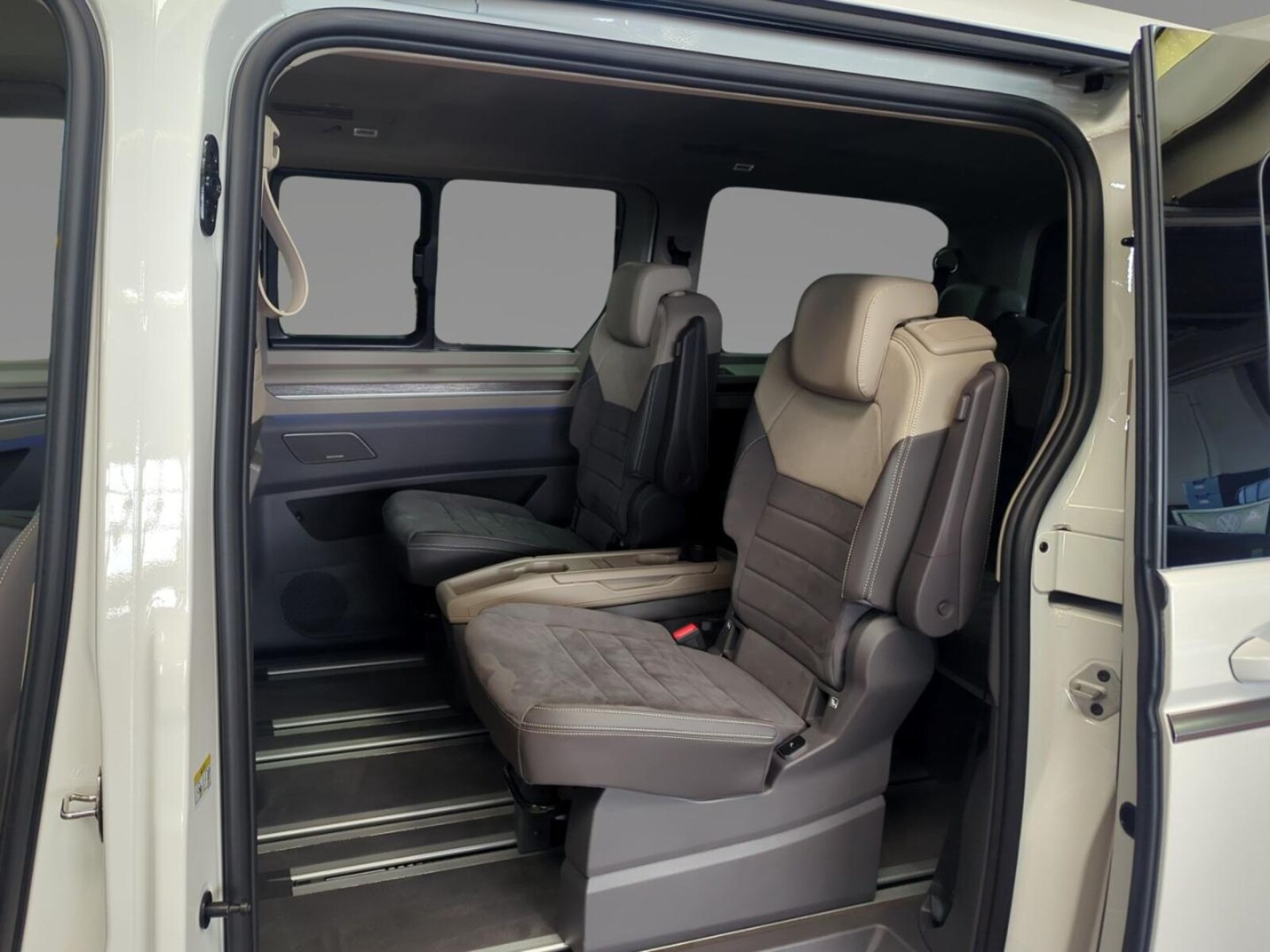 Volkswagen Multivan Langversion – Bild 10