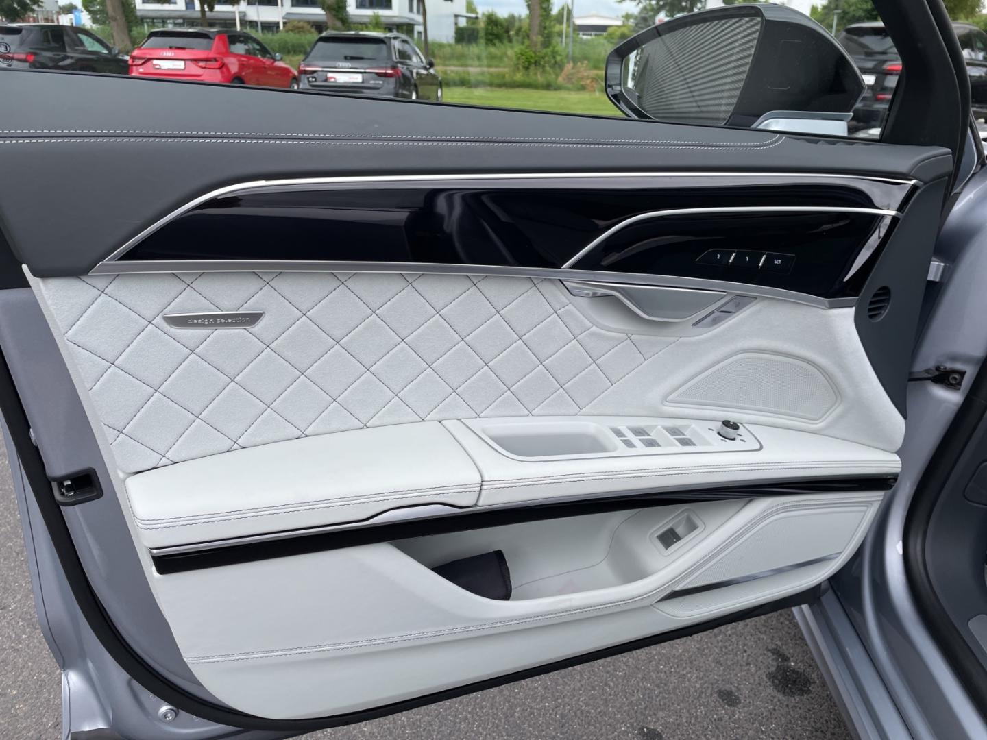 Image about Audi A8 L 60 TFSI quattro tiptronic
