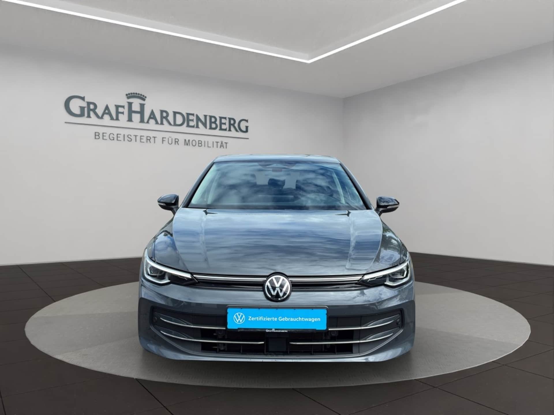 Volkswagen Golf Life